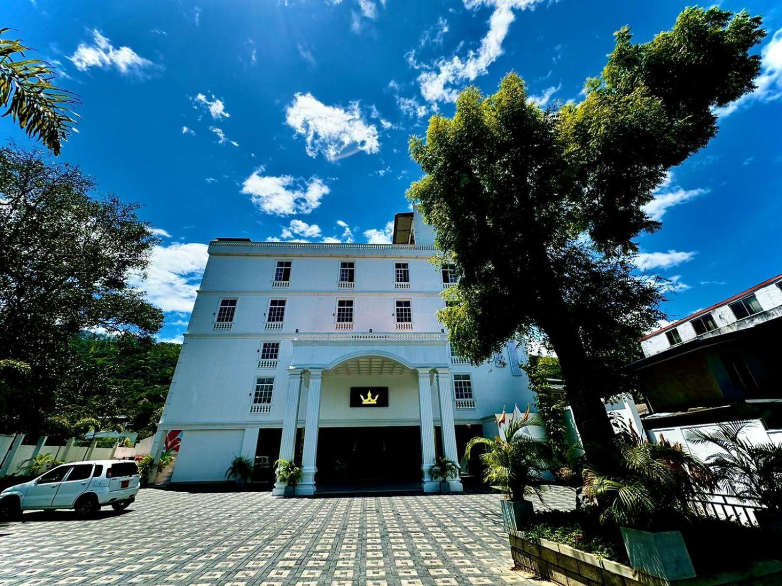 Crown Regency- Badulla Hotell Exteriör bild