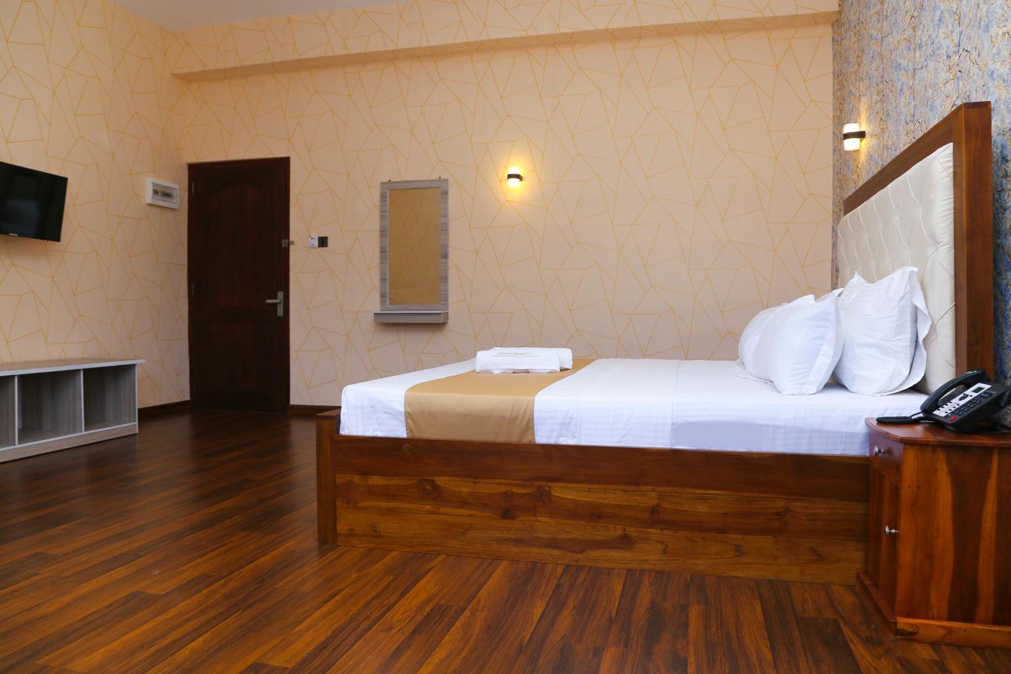 Crown Regency- Badulla Hotell Exteriör bild