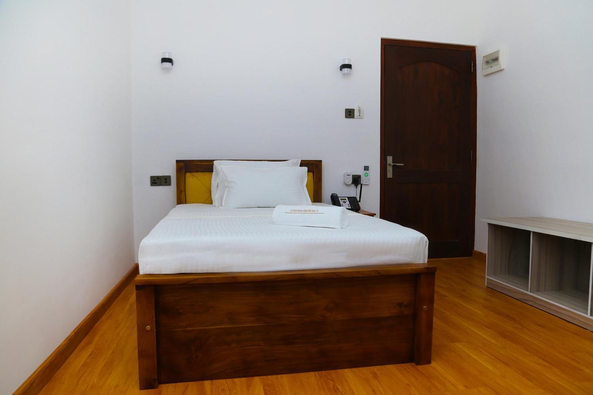 Crown Regency- Badulla Hotell Exteriör bild