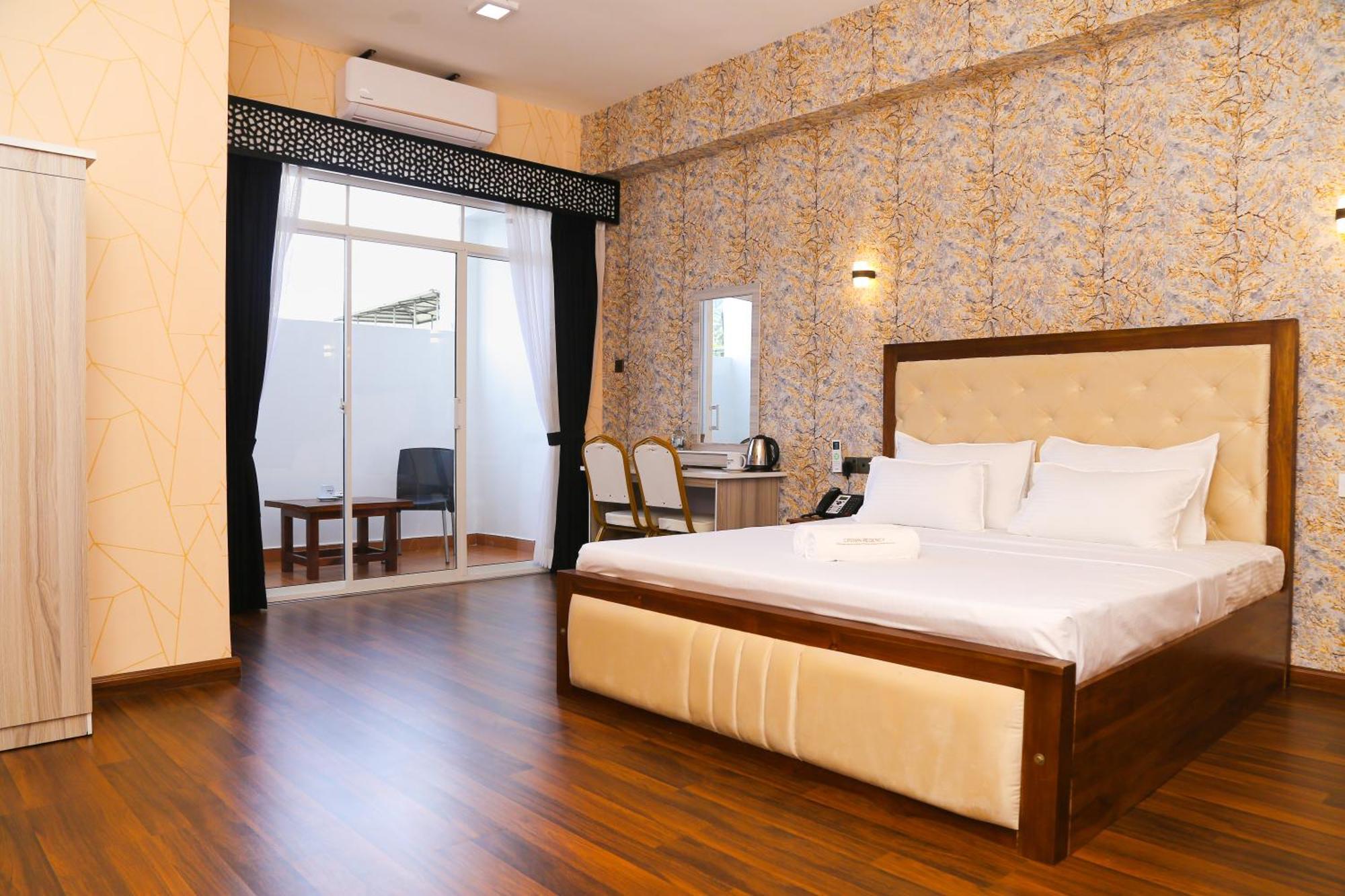 Crown Regency- Badulla Hotell Exteriör bild