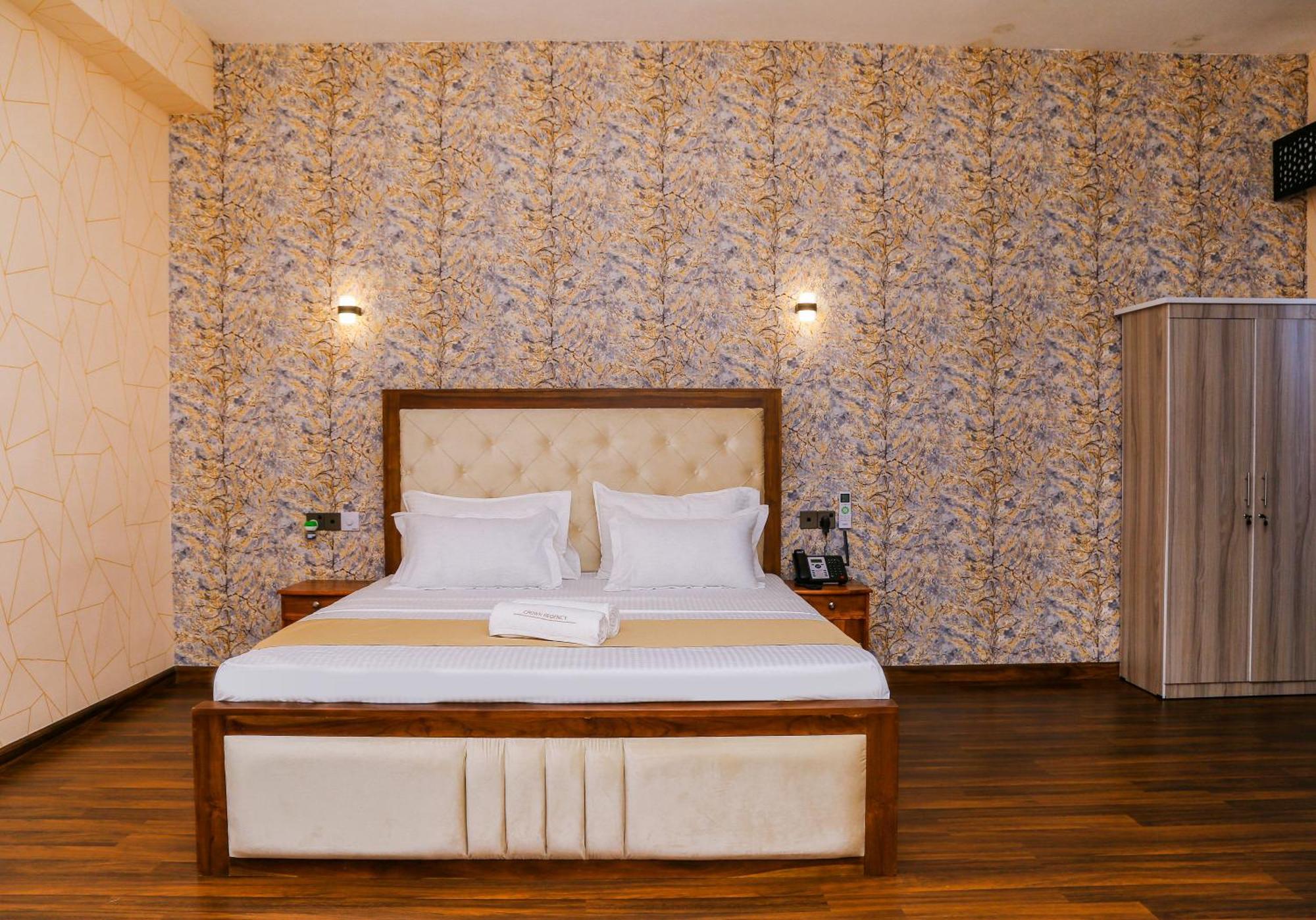 Crown Regency- Badulla Hotell Exteriör bild