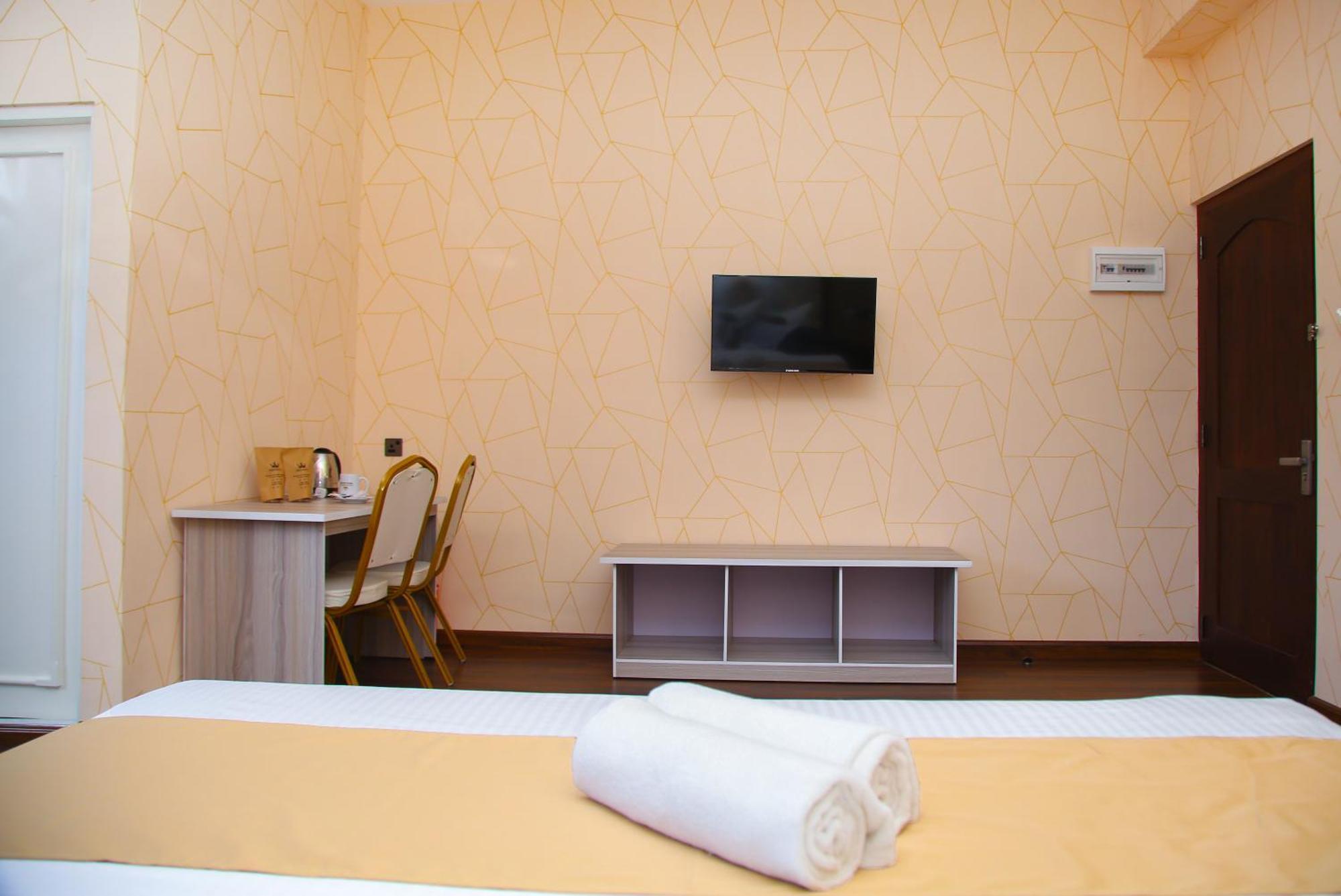 Crown Regency- Badulla Hotell Exteriör bild