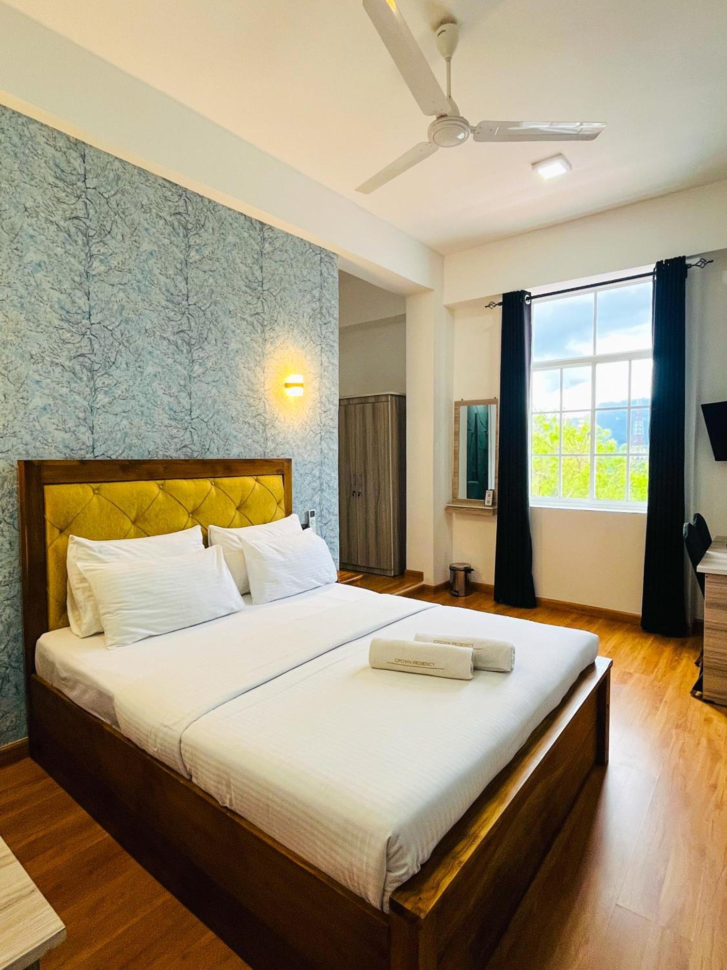 Crown Regency- Badulla Hotell Exteriör bild